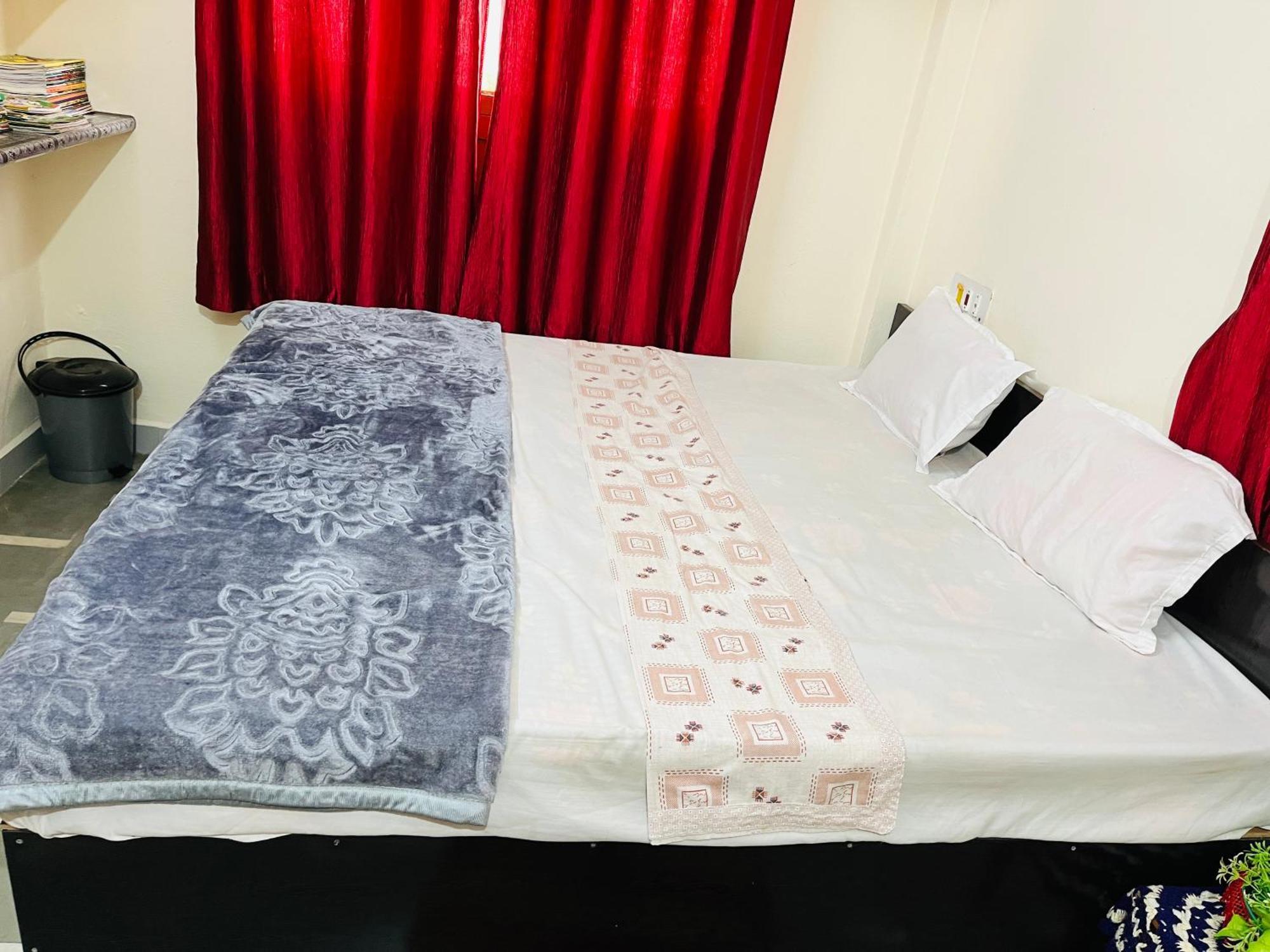 Tiwari G Home Stay Ujjain Exterior photo