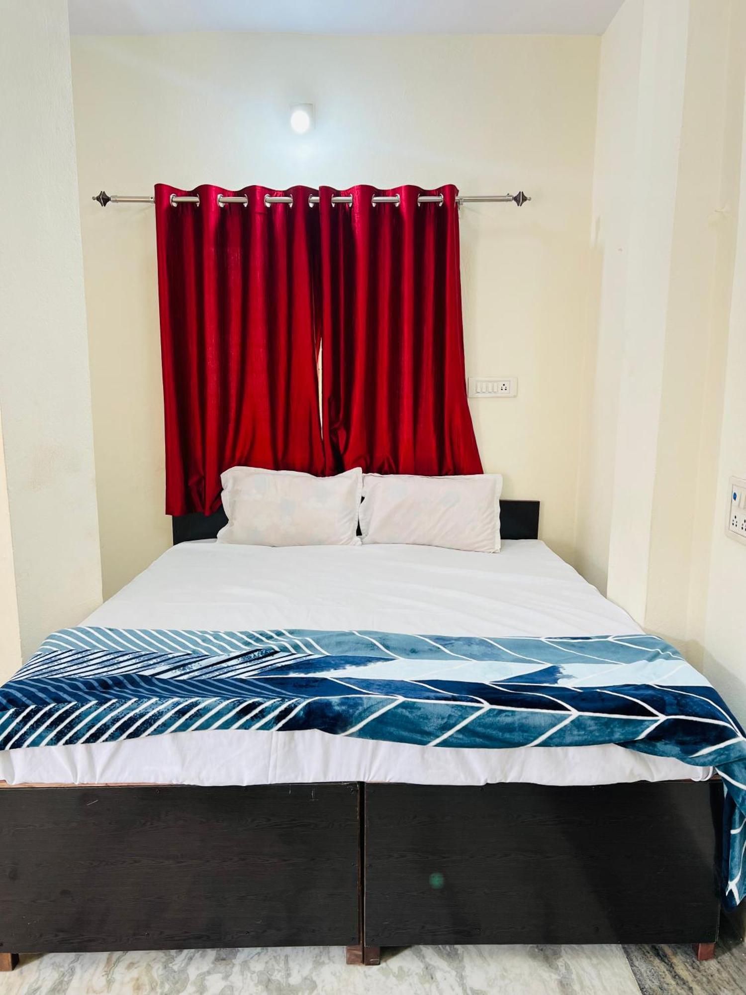 Tiwari G Home Stay Ujjain Exterior photo